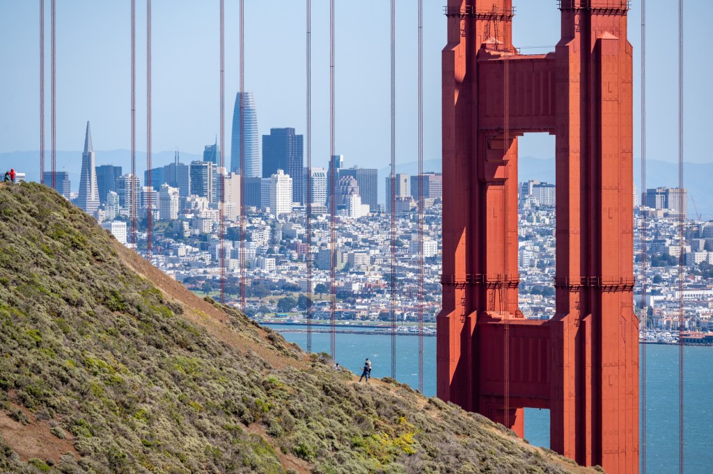 Pilihan TechCrunch + : 9 Buku yang Dapat Menemani di sekitar San Francisco